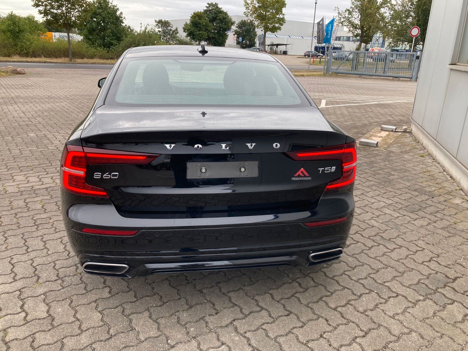 Volvo S60 T5 Lim. R-Design