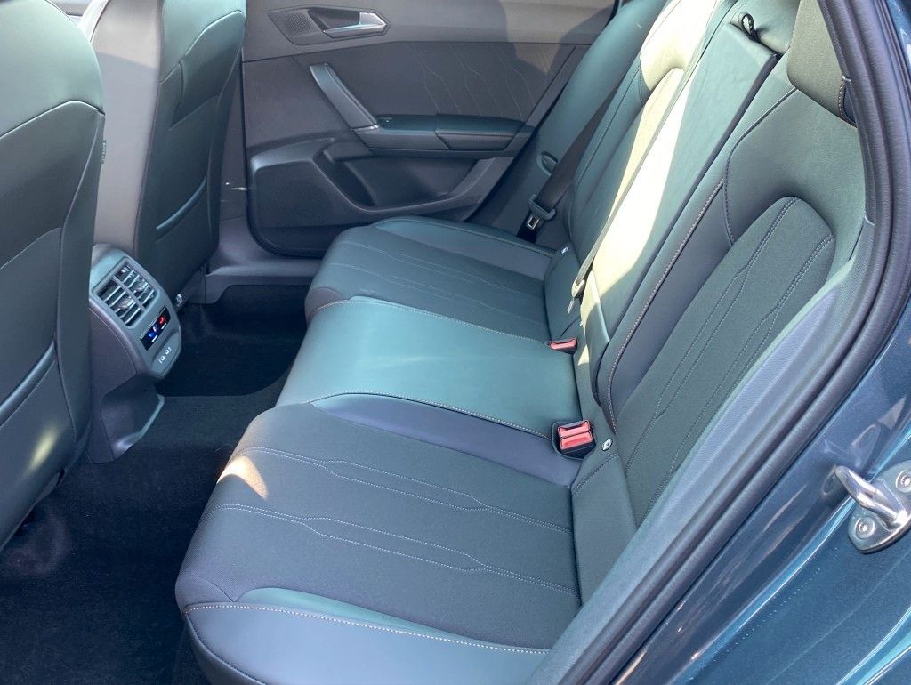 Cupra Leon Sportstourer 1.5 eTSI - Samsaru's Car Outlet