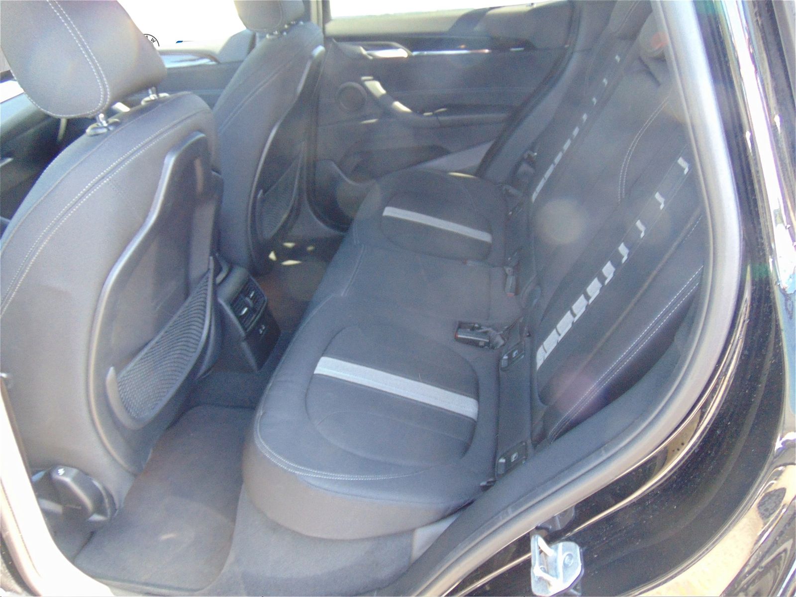 BMW X1 xDrive25e ADVANTAGE - Samsaru's Car Outlet