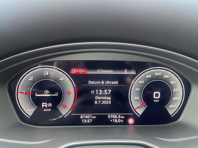 Audi Q5 40 TDI quattro S-line - Samsaru's Car Outlet