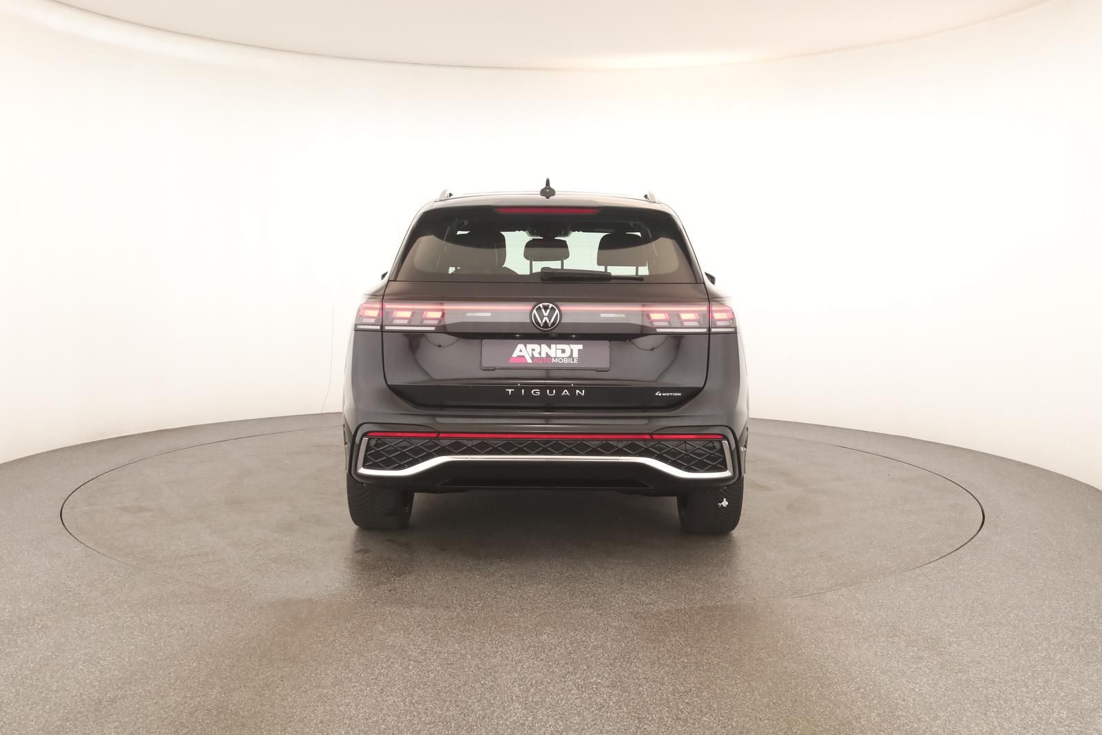 Volkswagen Tiguan 2.0 TDI 4M DSG R-Line Leder Pano Navi 360