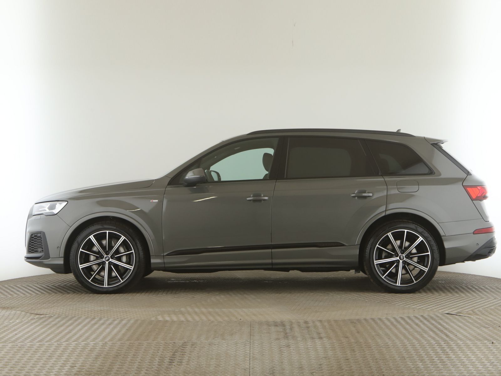 Audi Q7 55 TFSIe quattro S line *HYBRID*Pano*B&O*LUFT