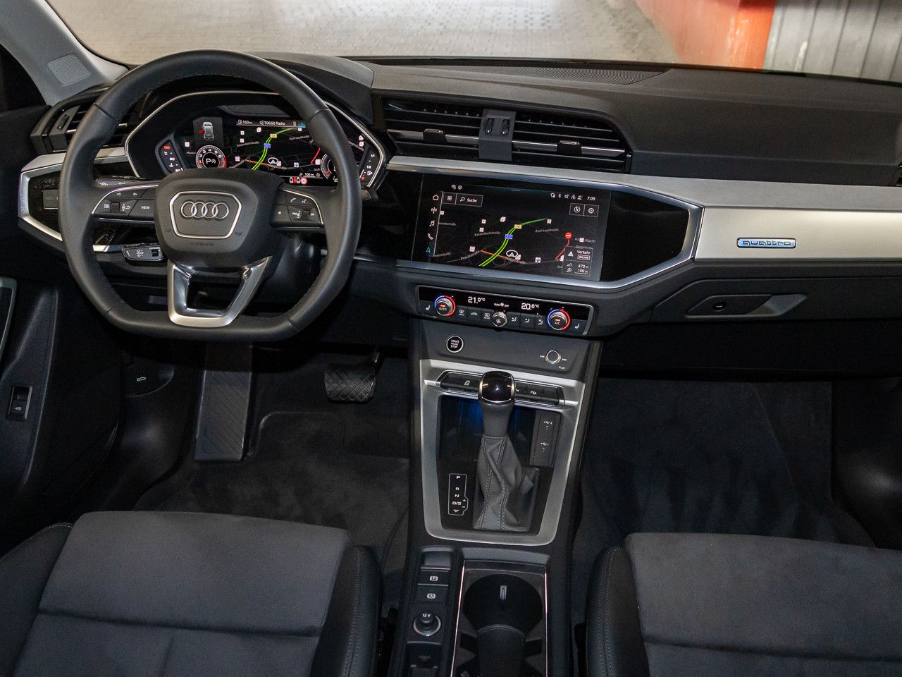 Audi Q3 advanced 40 TFSI quattro S tronic - Samsaru's Car Outlet
