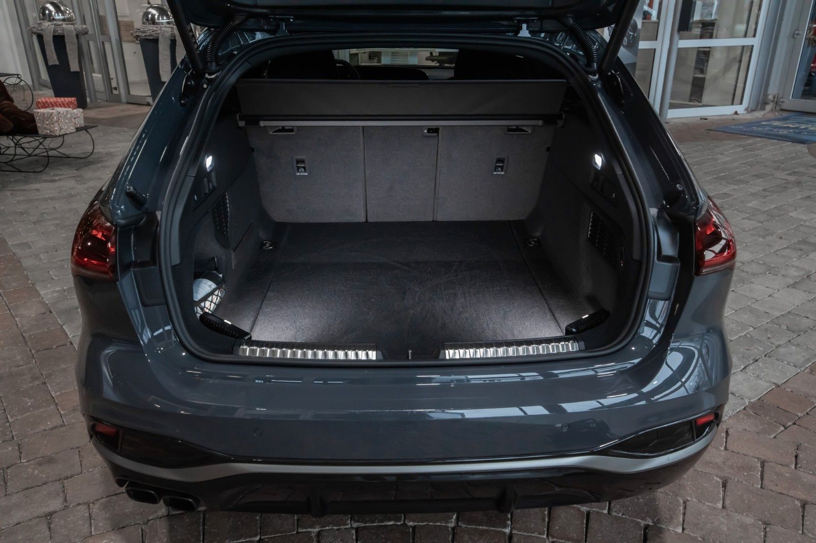 Audi A5 Avant TDI quattro S-Line ed. one  AHK Standh.