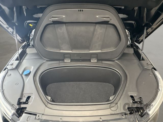 Volvo XC40 P8 Recharge Twin Plus AHK 20Zoll Leder