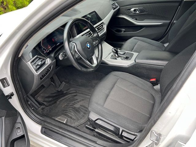 BMW 3 Touring 320 d Aut. Avantgarde - Samsaru's Car Outlet