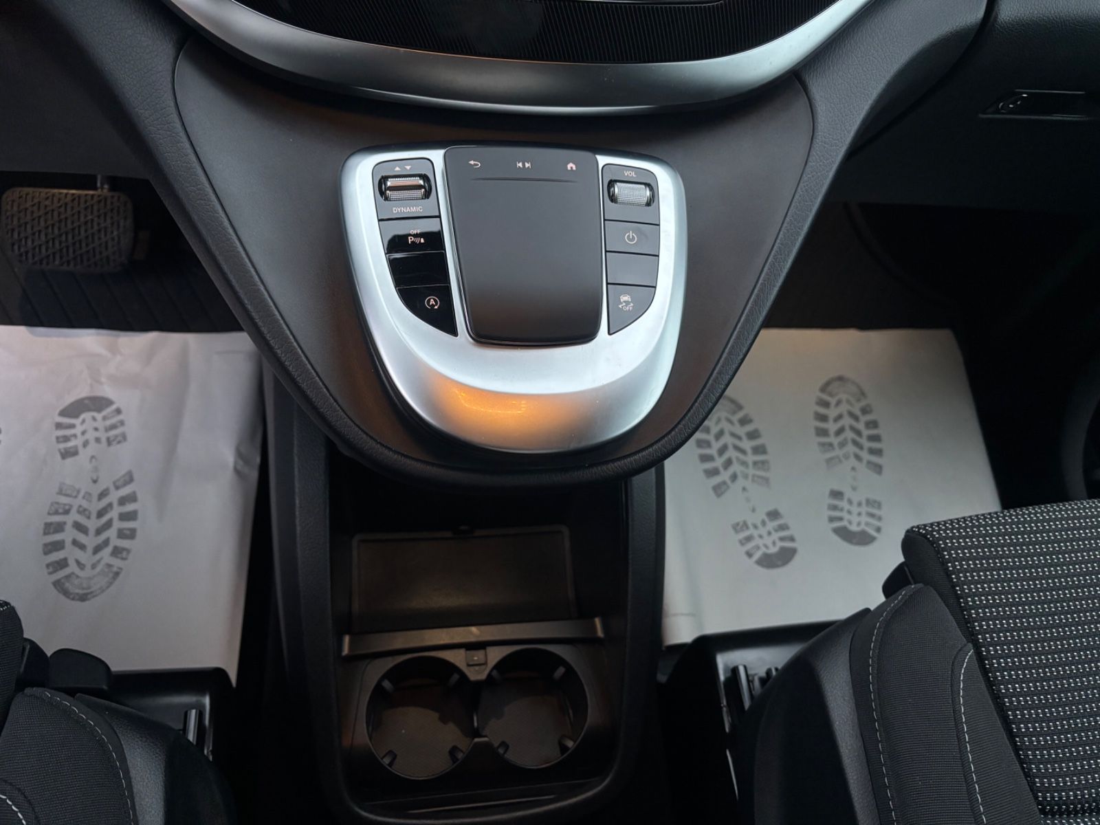 Mercedes-Benz V300 d EDITION 4MATIC lang,AHK,Tisch-Paket