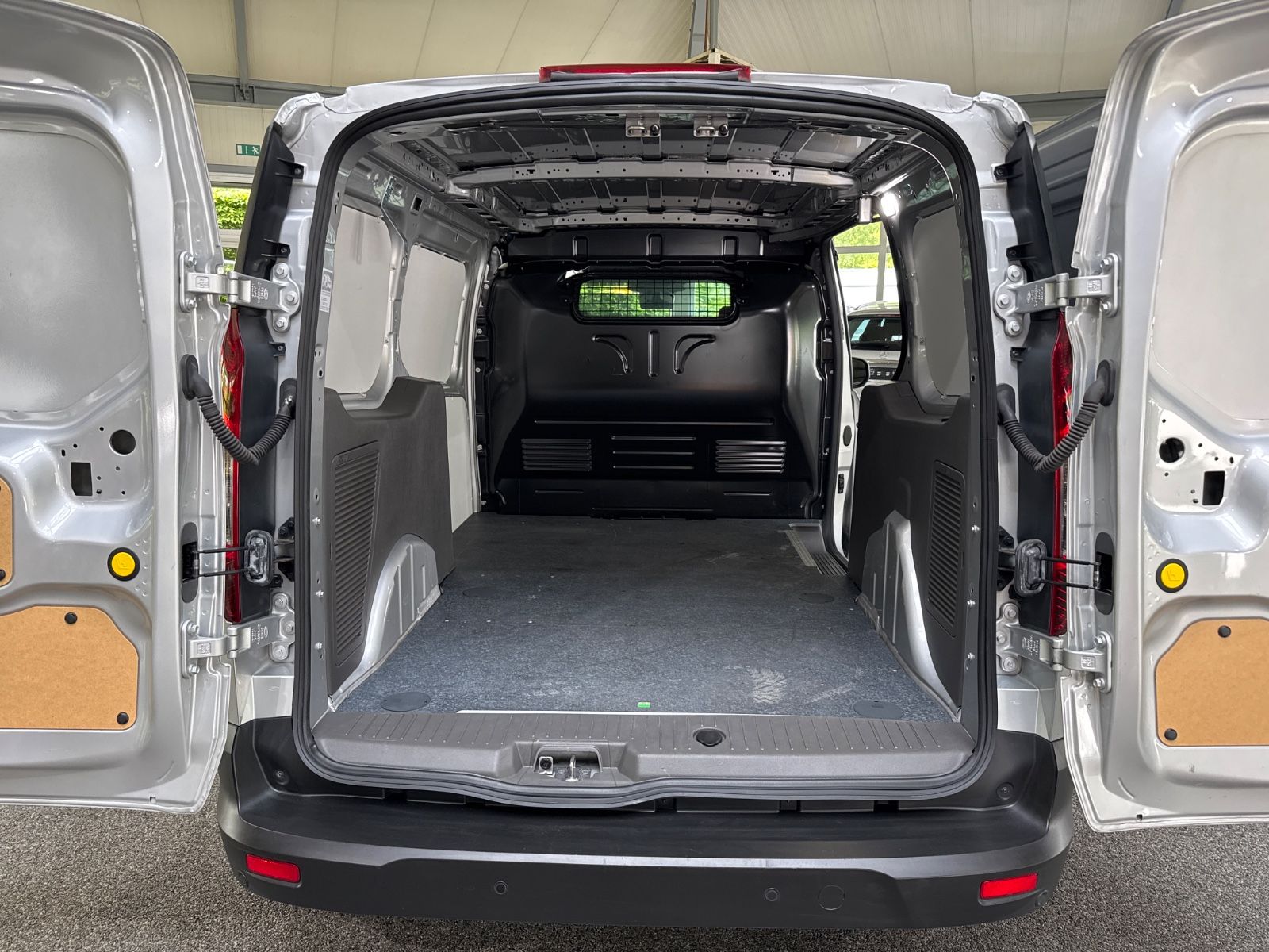 Ford Transit Connect 1.5D L2 Trend NaviACC RfK Winter