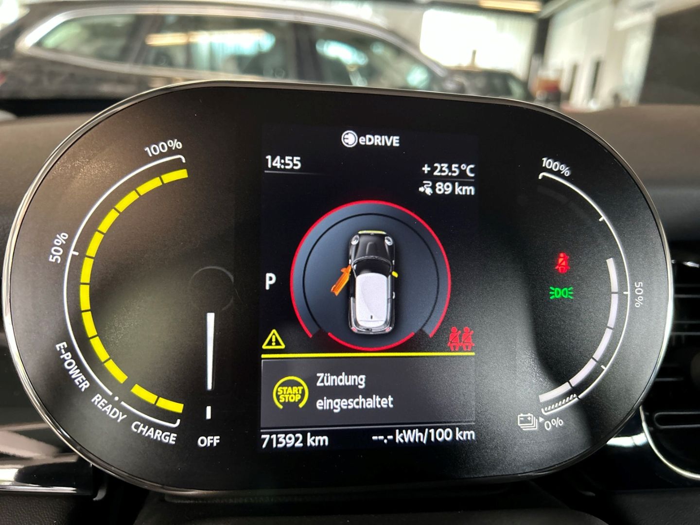 MINI Cooper SE Essential Trim - Samsaru's Car Outlet