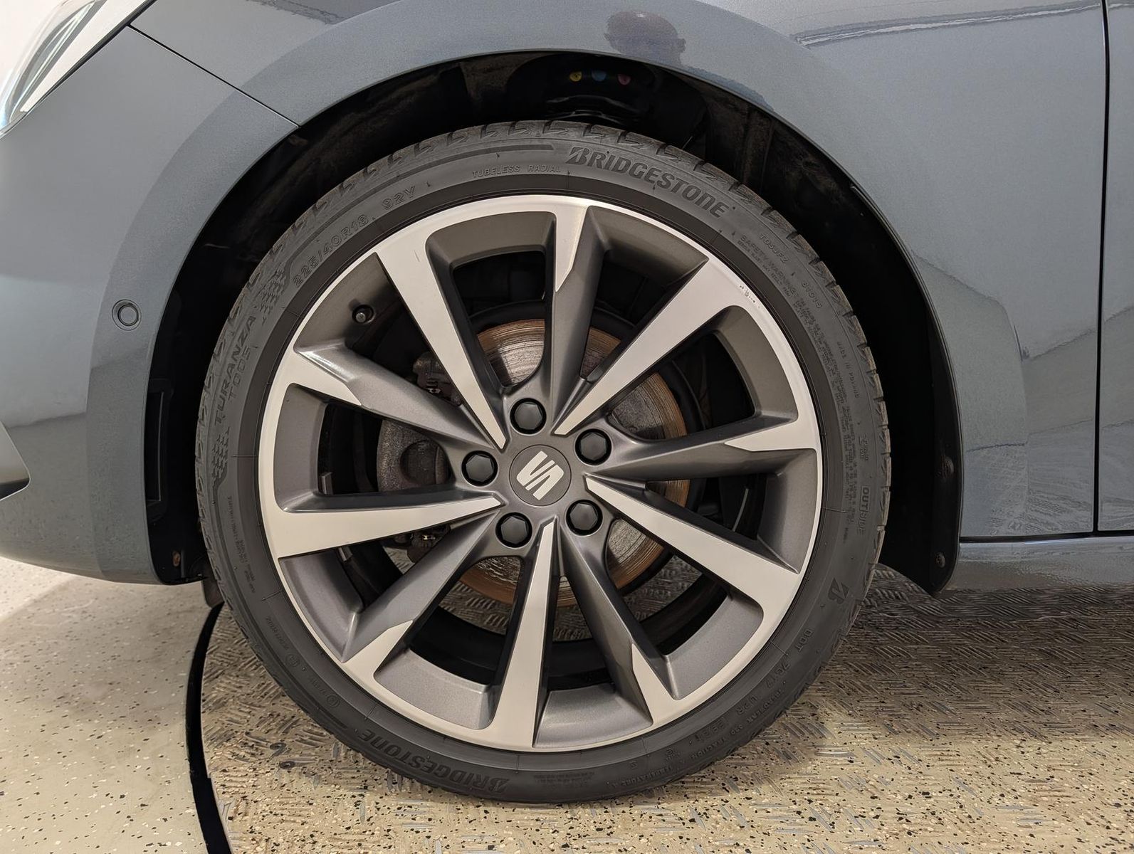 Seat Leon 1.5 eTSI DSG FR AHK|Navi|LED|Winter|18"|ACC
