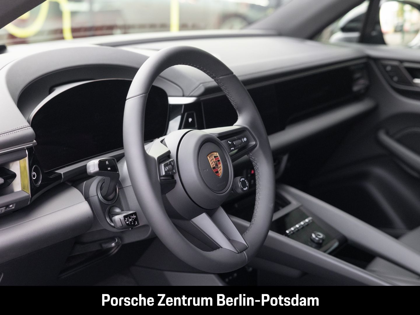 Porsche Macan - Samsaru's Car Outlet