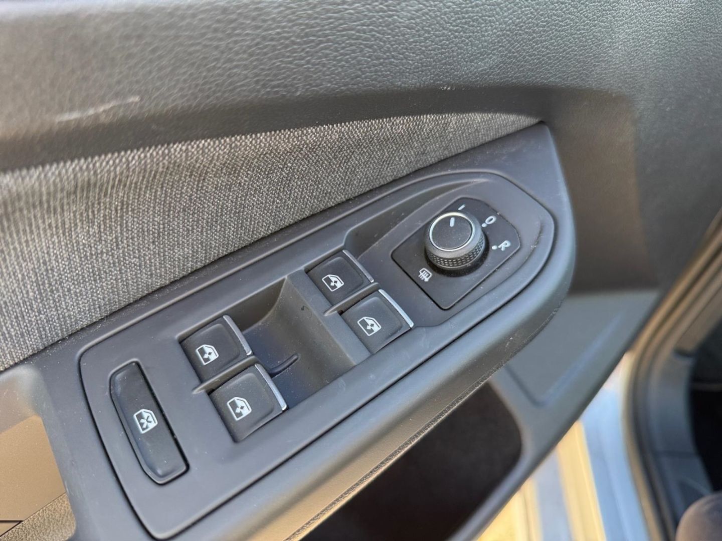 Volkswagen Golf Variant 8 VIII Life 1.0 eTSI - Samsaru's Car Outlet