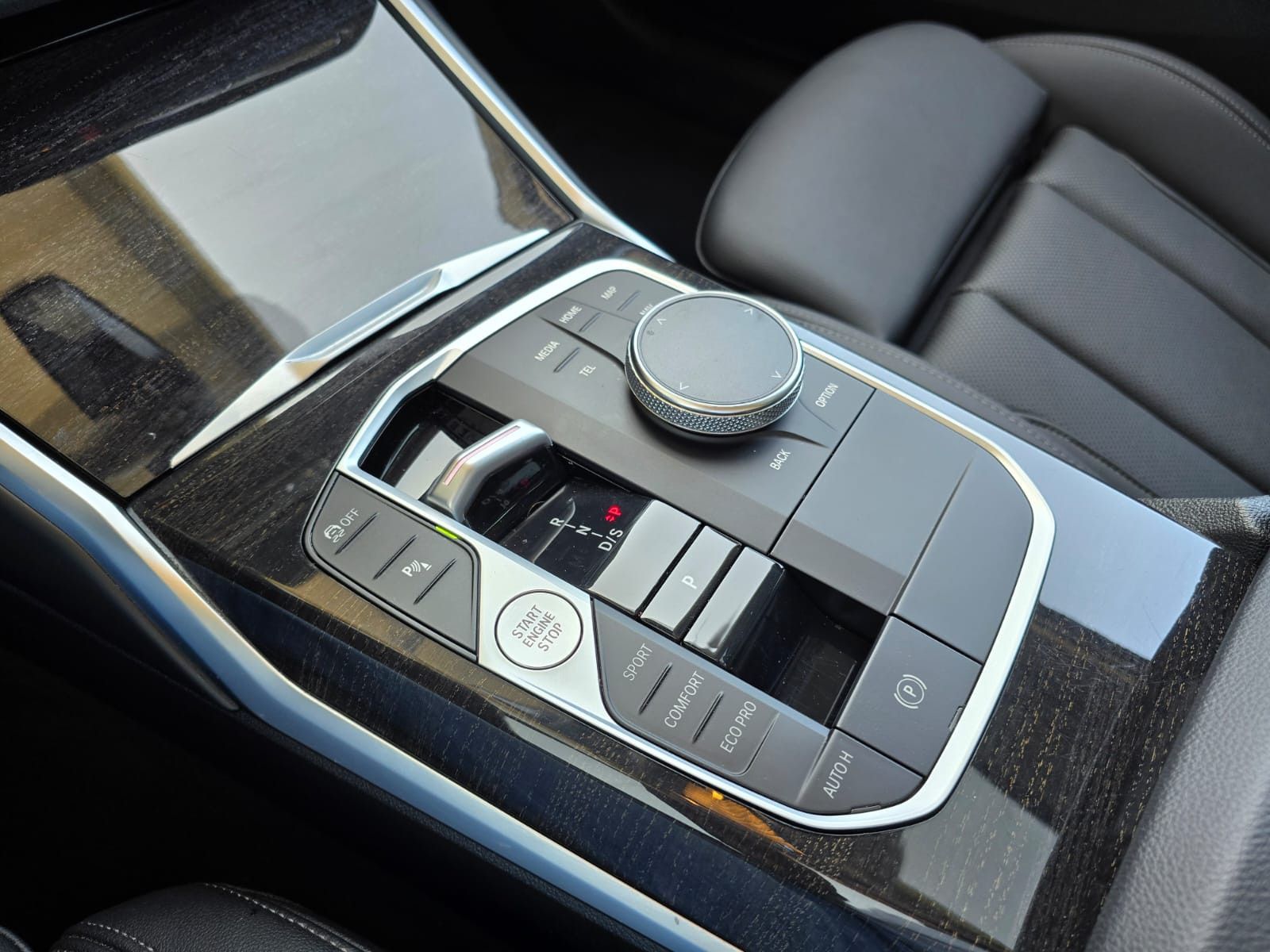 BMW 320d xDrive - Samsaru's Car Outlet