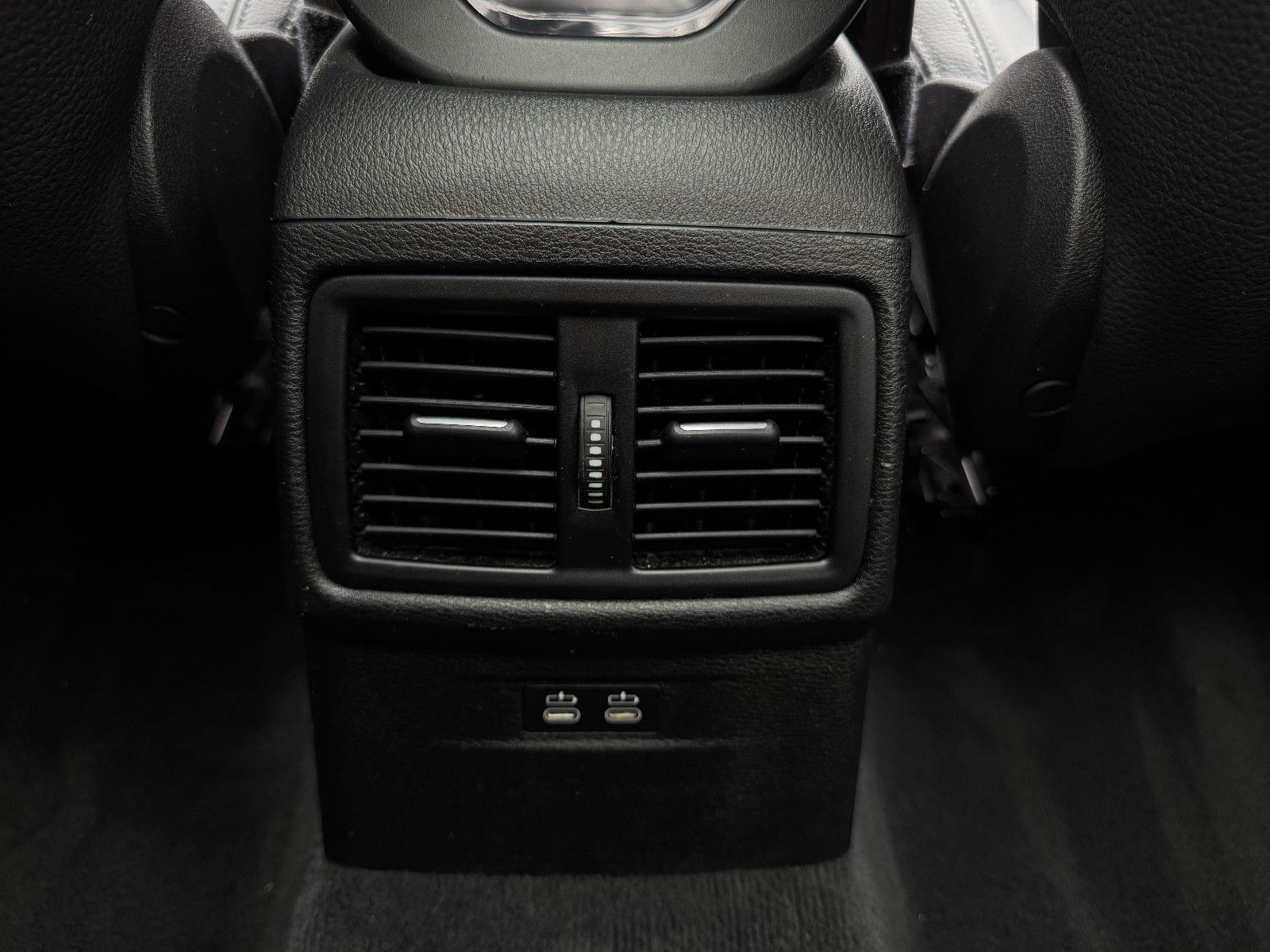 BMW X1 xDrive 25 e M Sport - Samsaru's Car Outlet