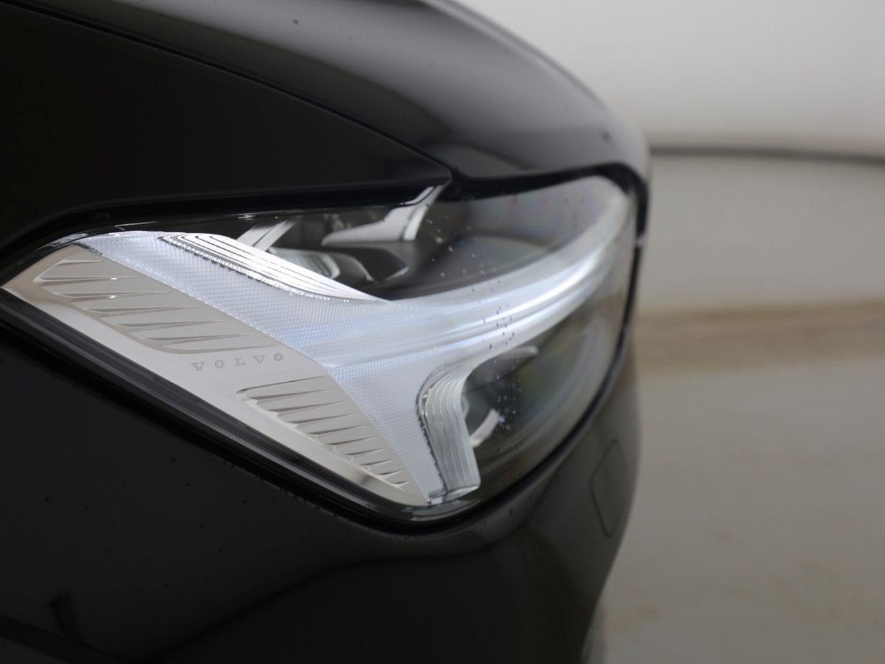 Volvo XC 60 B5 Ultra Dark AWD
