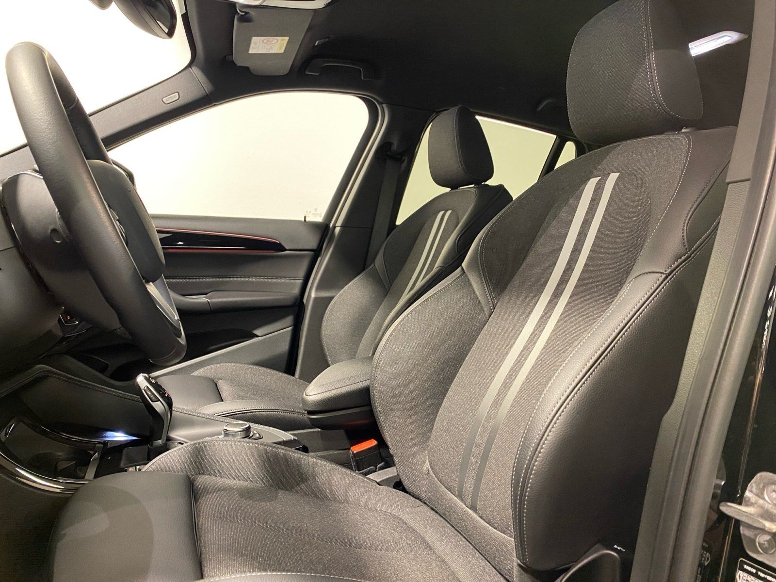 BMW X1 xDrive18d Sport Line - Samsaru's Car Outlet