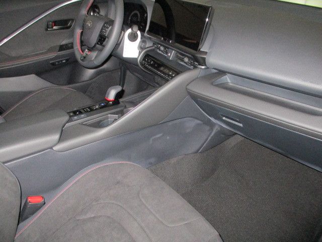 Toyota C-HR Plug-In Hybrid FWD GR Sport