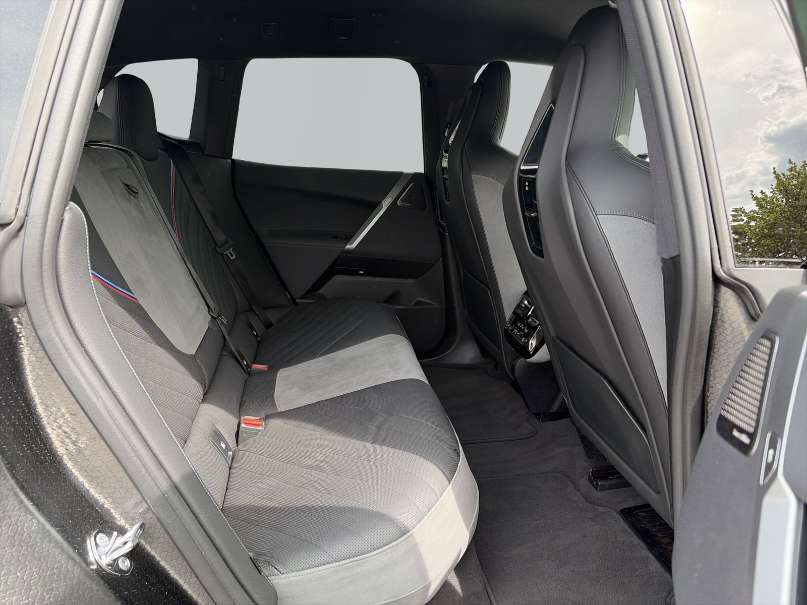 BMW iX xDrive60 581€ netto/mtl.*M Sportpaket Pro*22"