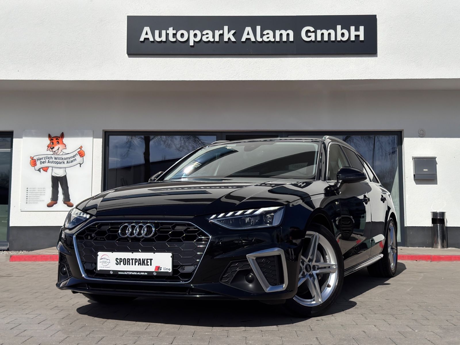 Audi A4 Av.40 TDI S line S-tr. - Samsaru's Car Outlet