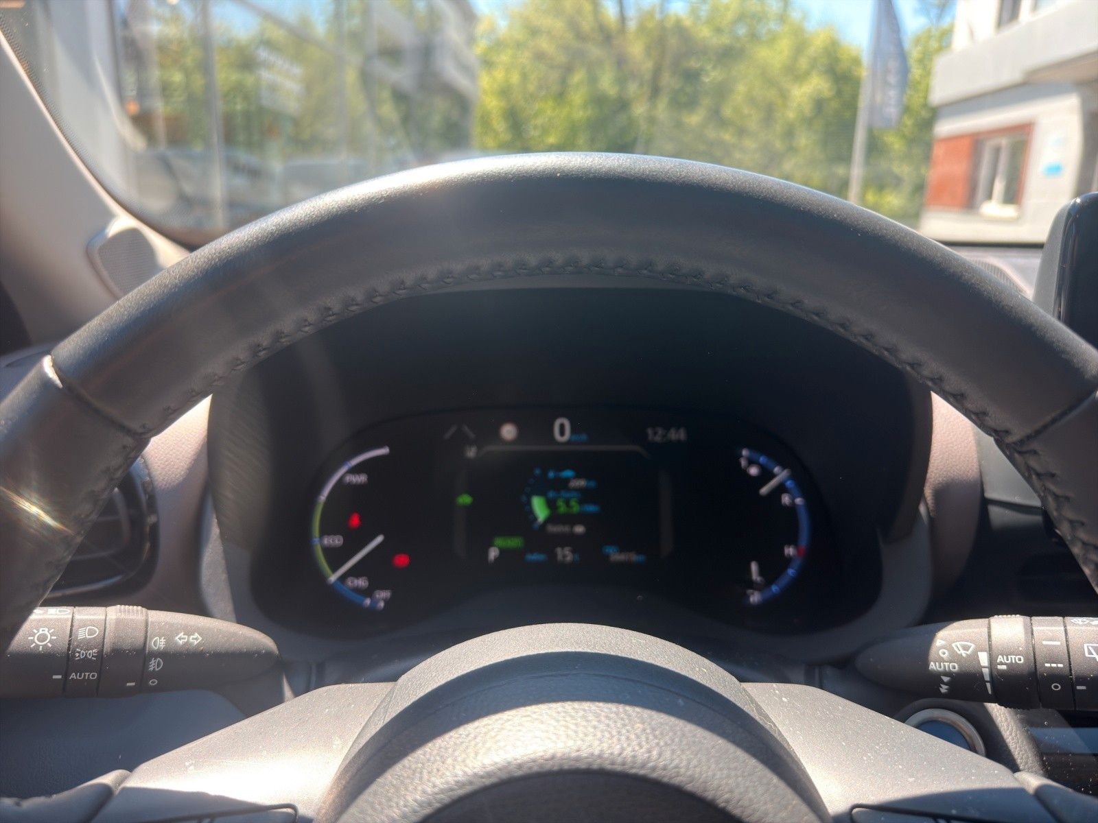 Toyota Yaris Cross Hybrid AWD-i Elegant