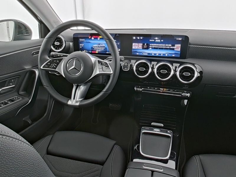 Mercedes-Benz A 180 PROGRESSIVE - Samsaru's Car Outlet