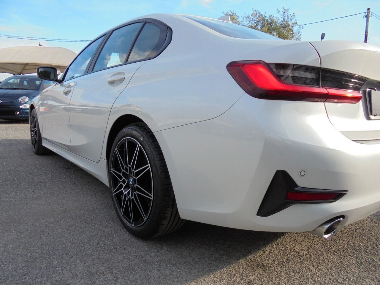 BMW 320 320d 48V Business Advantage - Samsaru's Car Outlet