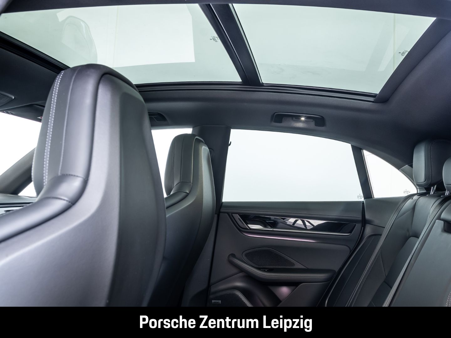 Porsche Macan 4S Vollleder Inno Luft HA-Lenkung AR-HUD B
