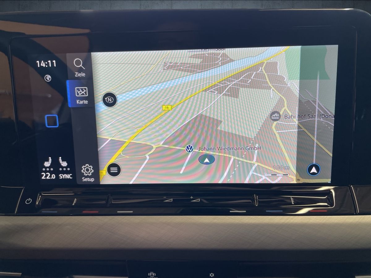 Volkswagen Golf Life 2.0 TDI DSG - Samsaru's Car Outlet