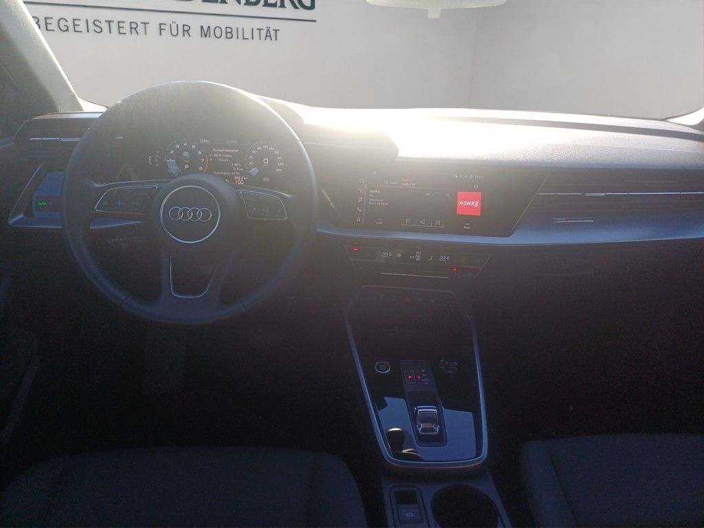 Audi A3 Lim. Advanced 35TFSI S-Tr SmartphoneInterface