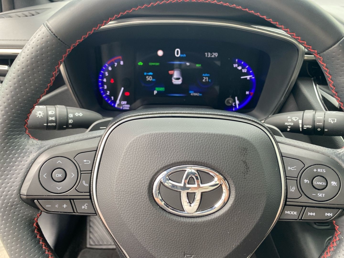 Toyota Corolla 2.0 Hybrid TS GR Sport - Samsaru's Car Outlet