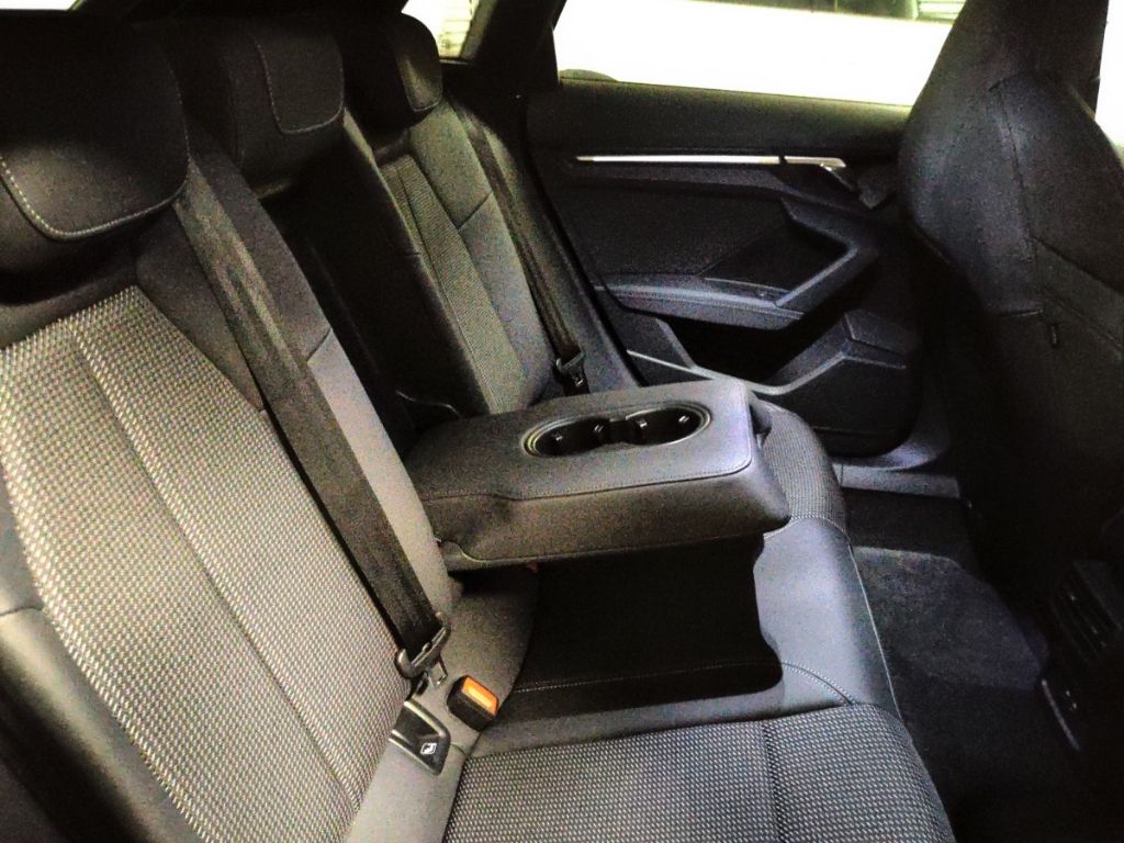 Audi A3 Sportback 40TFSIe S tronic S line Matrix Navi