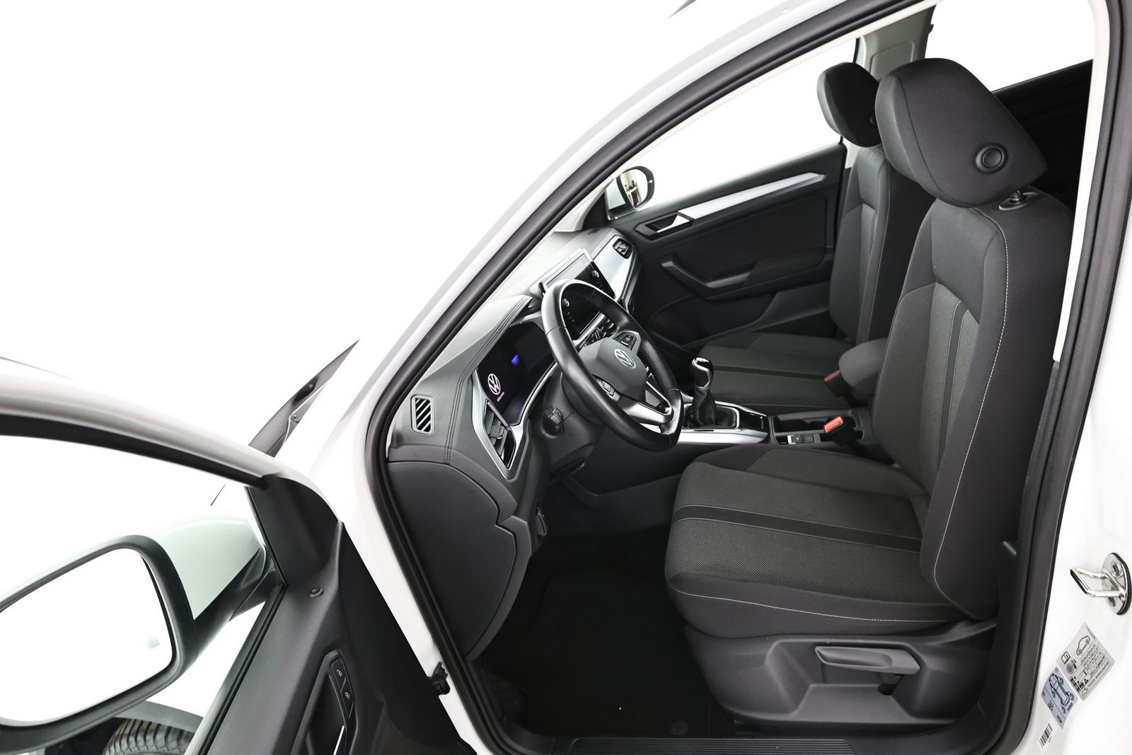 Volkswagen T-Roc 1.0 TSI Life - Samsaru's Car Outlet