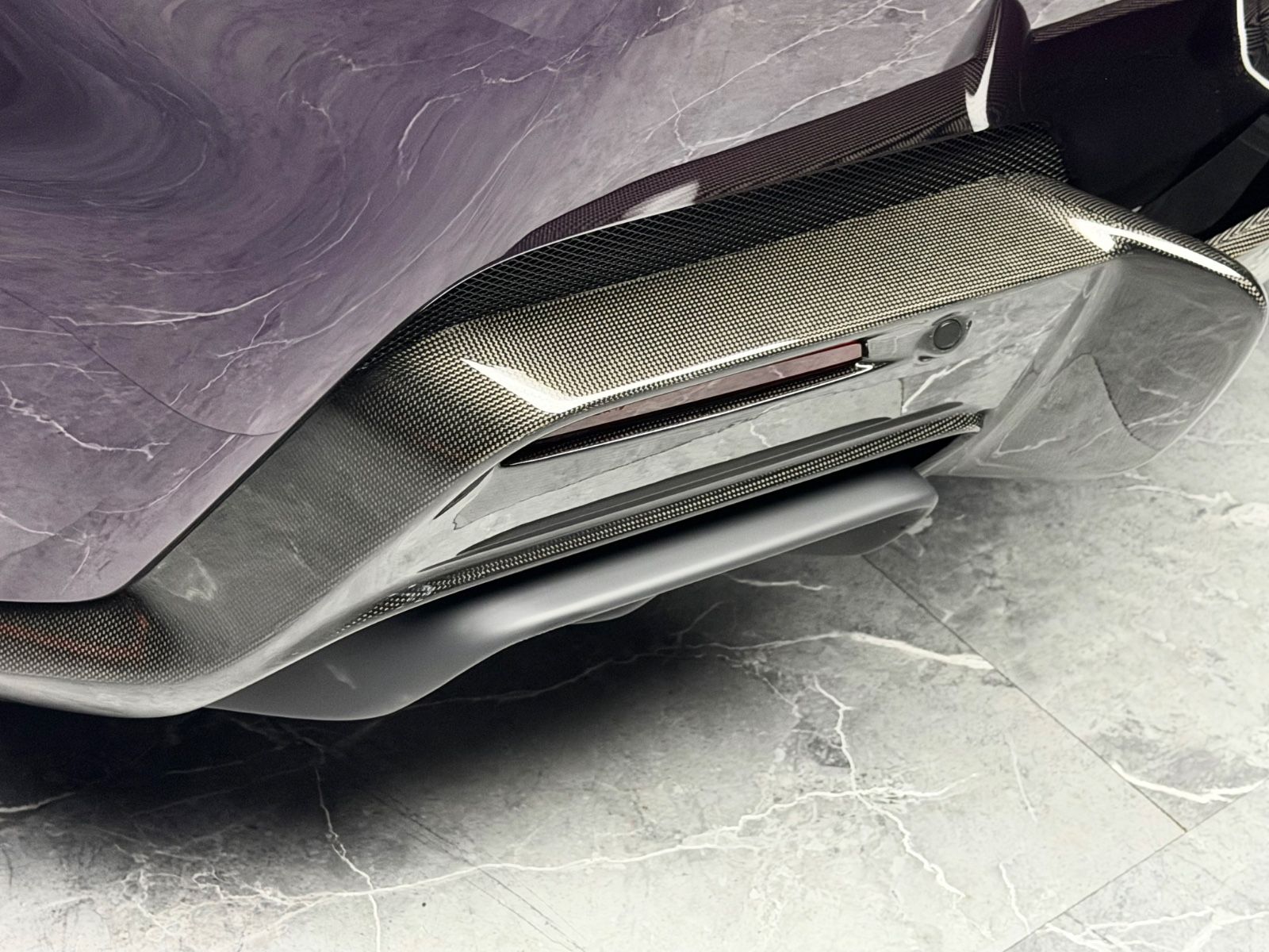 Ferrari 12Cilindri FULLCARBON VIOLA HONGKONG LIFT 360