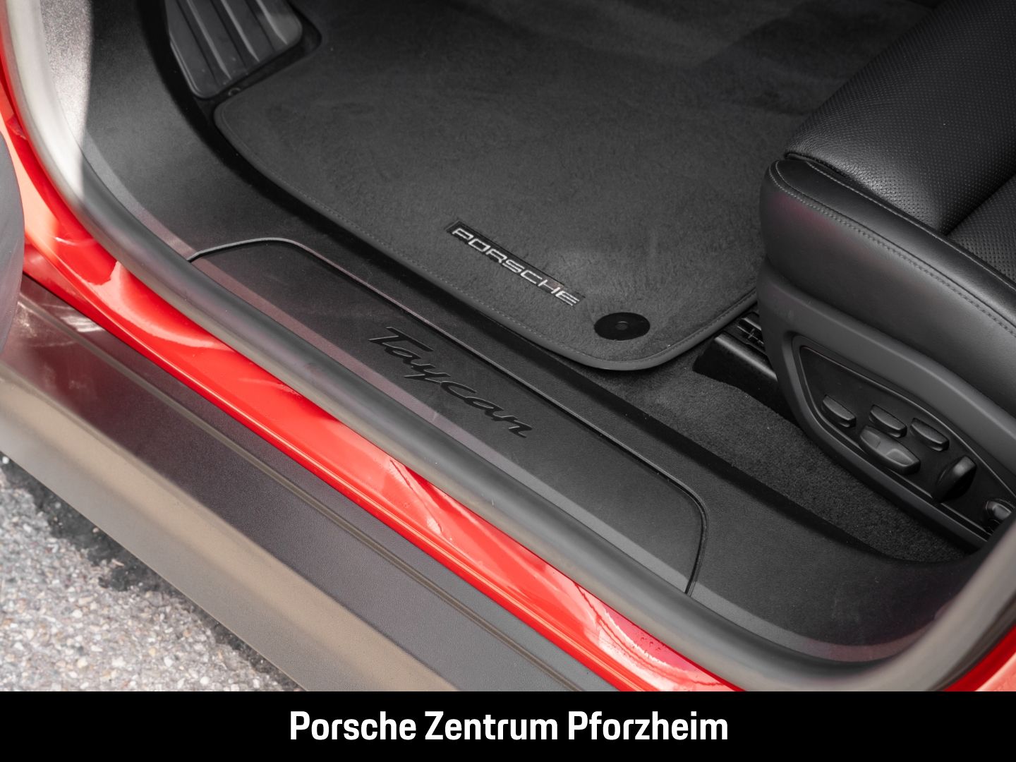 Porsche Taycan Sport Turismo PASM SurroundView InnoDrive