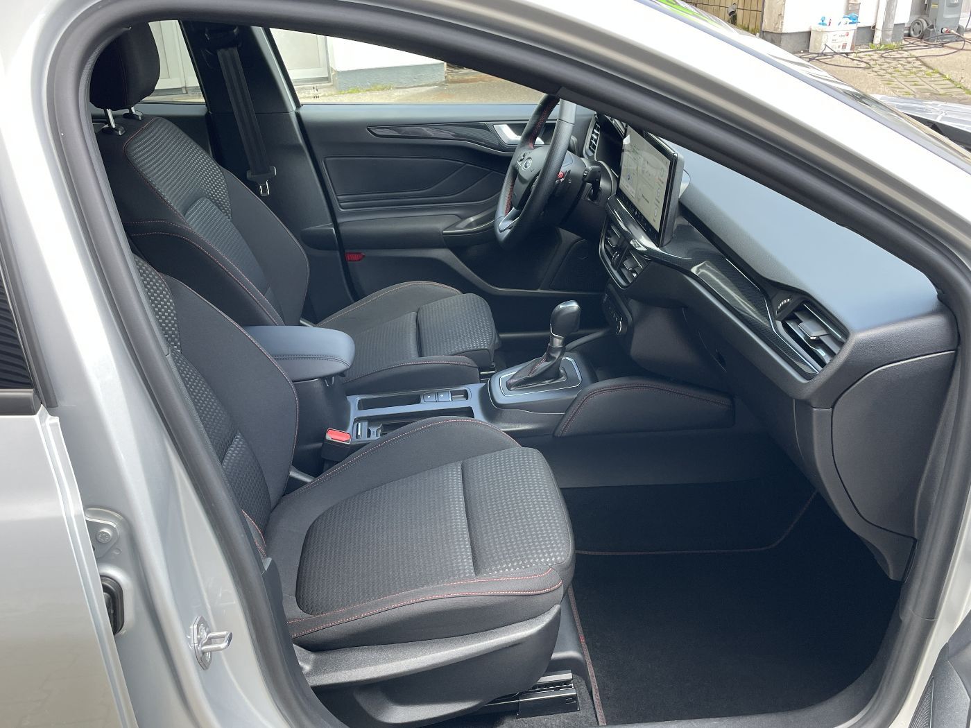 Ford Focus Turnier ST-Line X Navi Kamera ACC LED SHZ