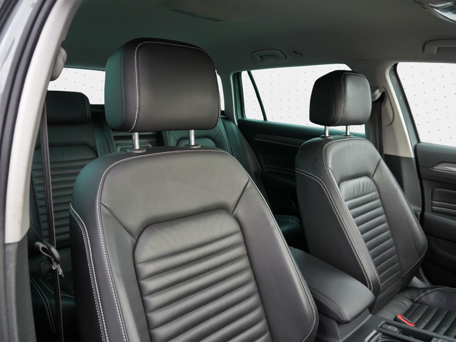 Volkswagen Passat Variant 2.0 TDI H&K*Leder*Stand*AHK*360°