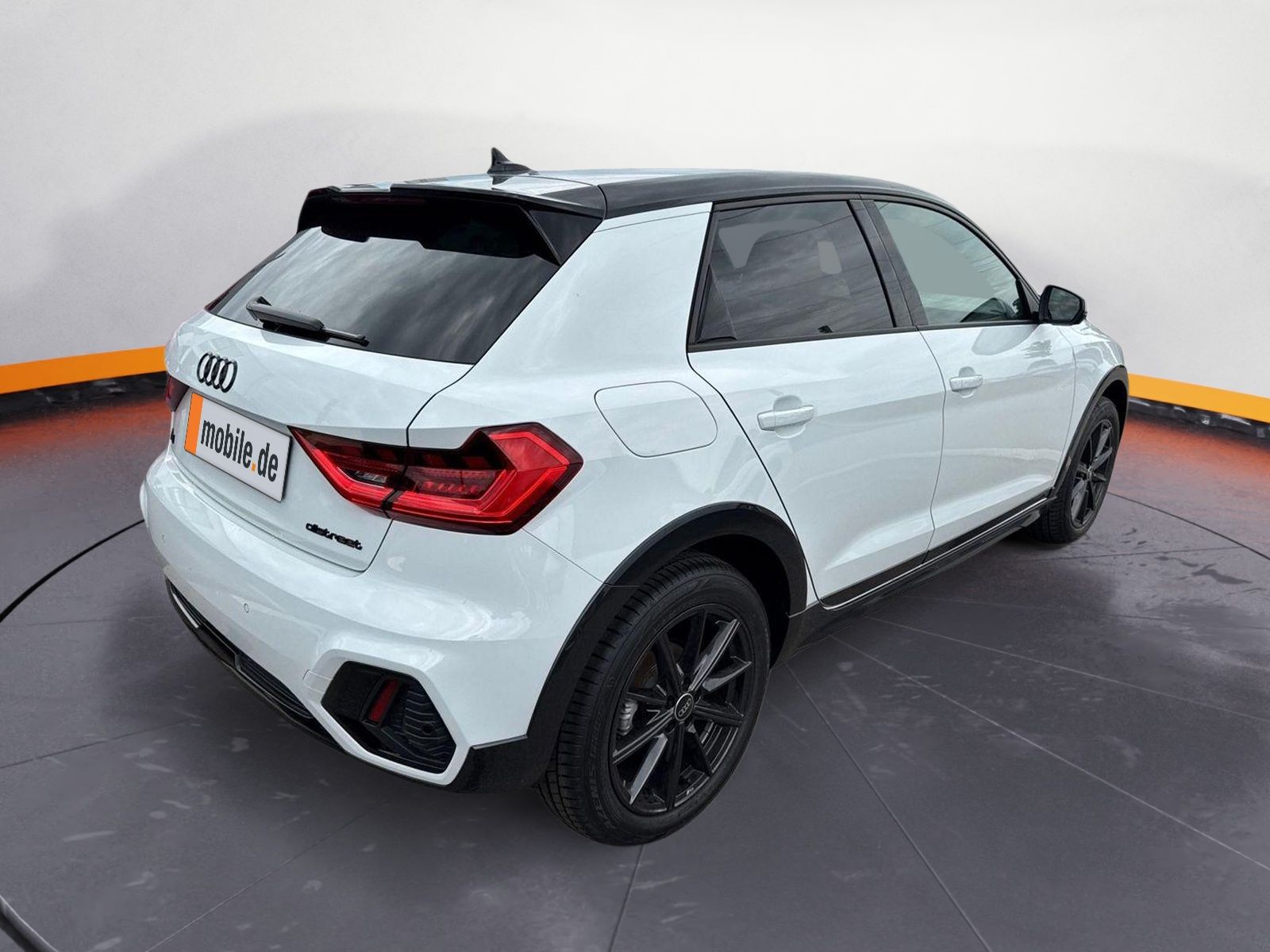Audi A1 allstreet 35 TFSI - S line - Samsaru's Car Outlet