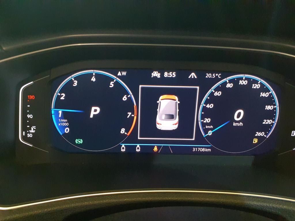 Volkswagen T-Roc R-Line 1.5 TSI DSG - Samsaru's Car Outlet