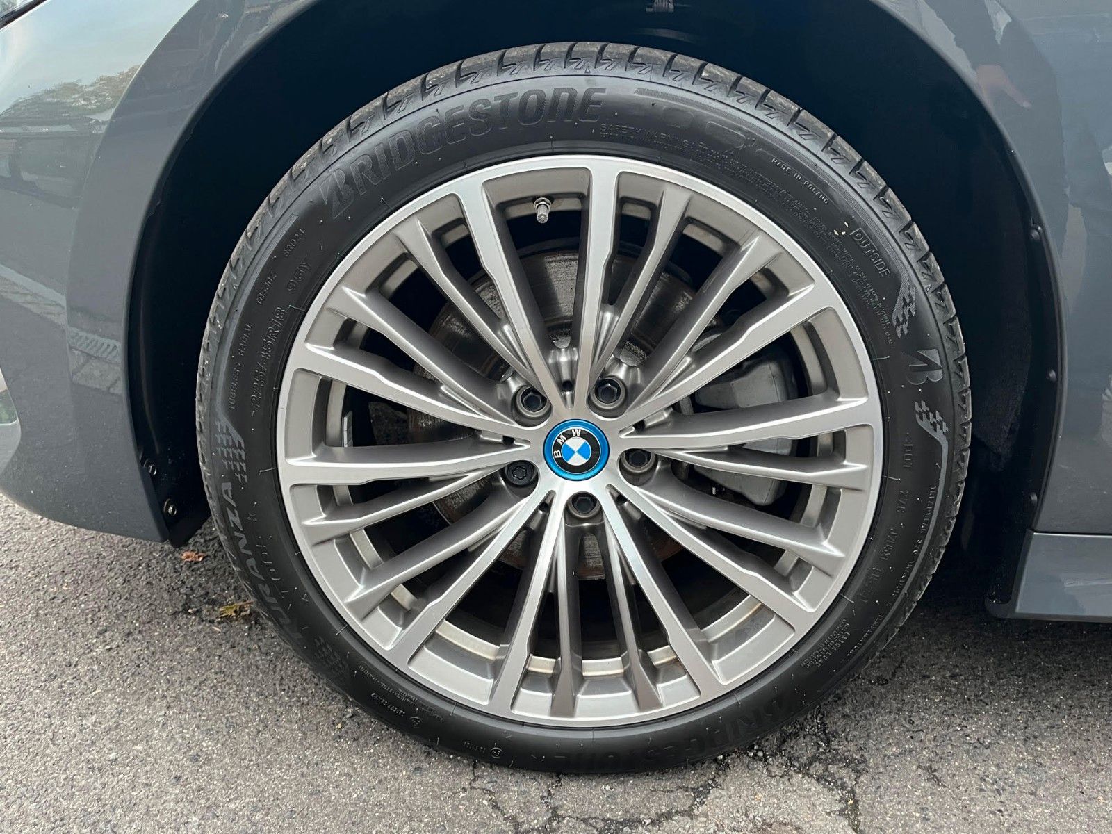 BMW 330e *xDrive*Schiebedach