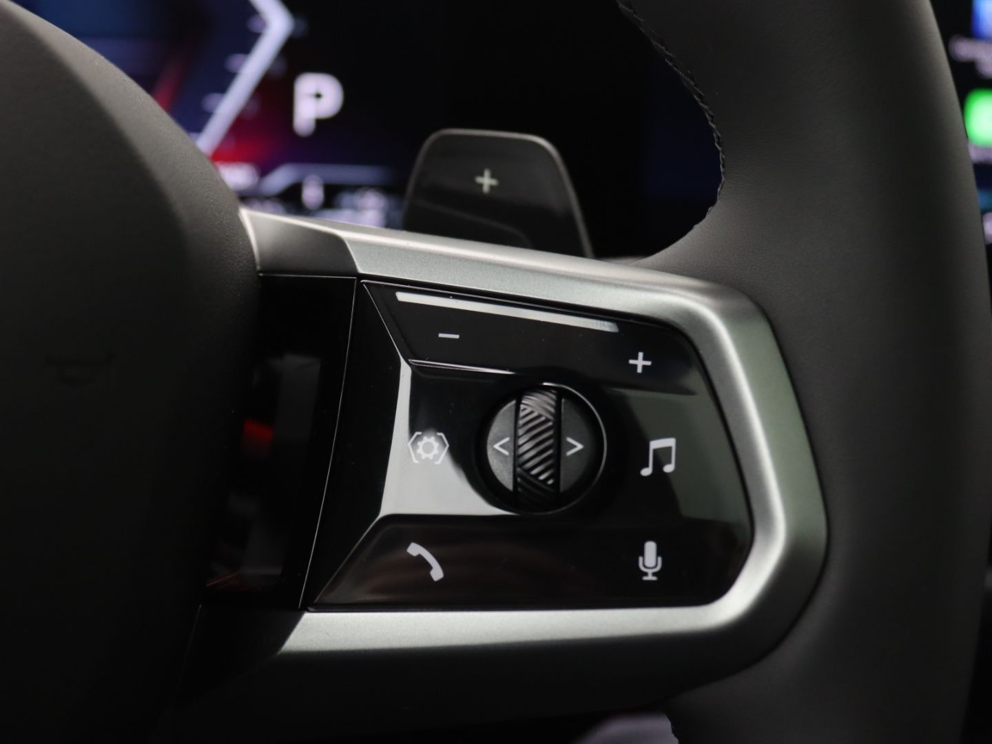 BMW X3 30 e xDrive M Sport HUD AHK-klappbar Panodach