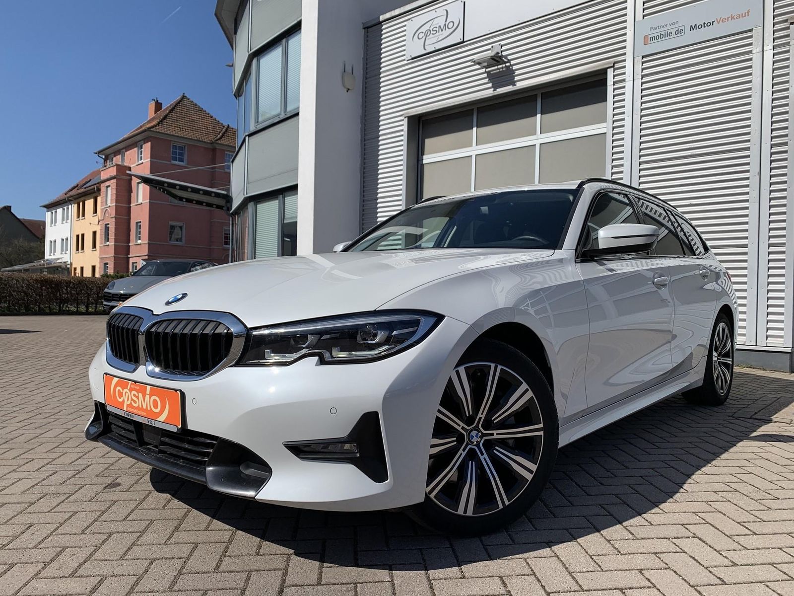 BMW 330i SportLine - Samsaru's Car Outlet