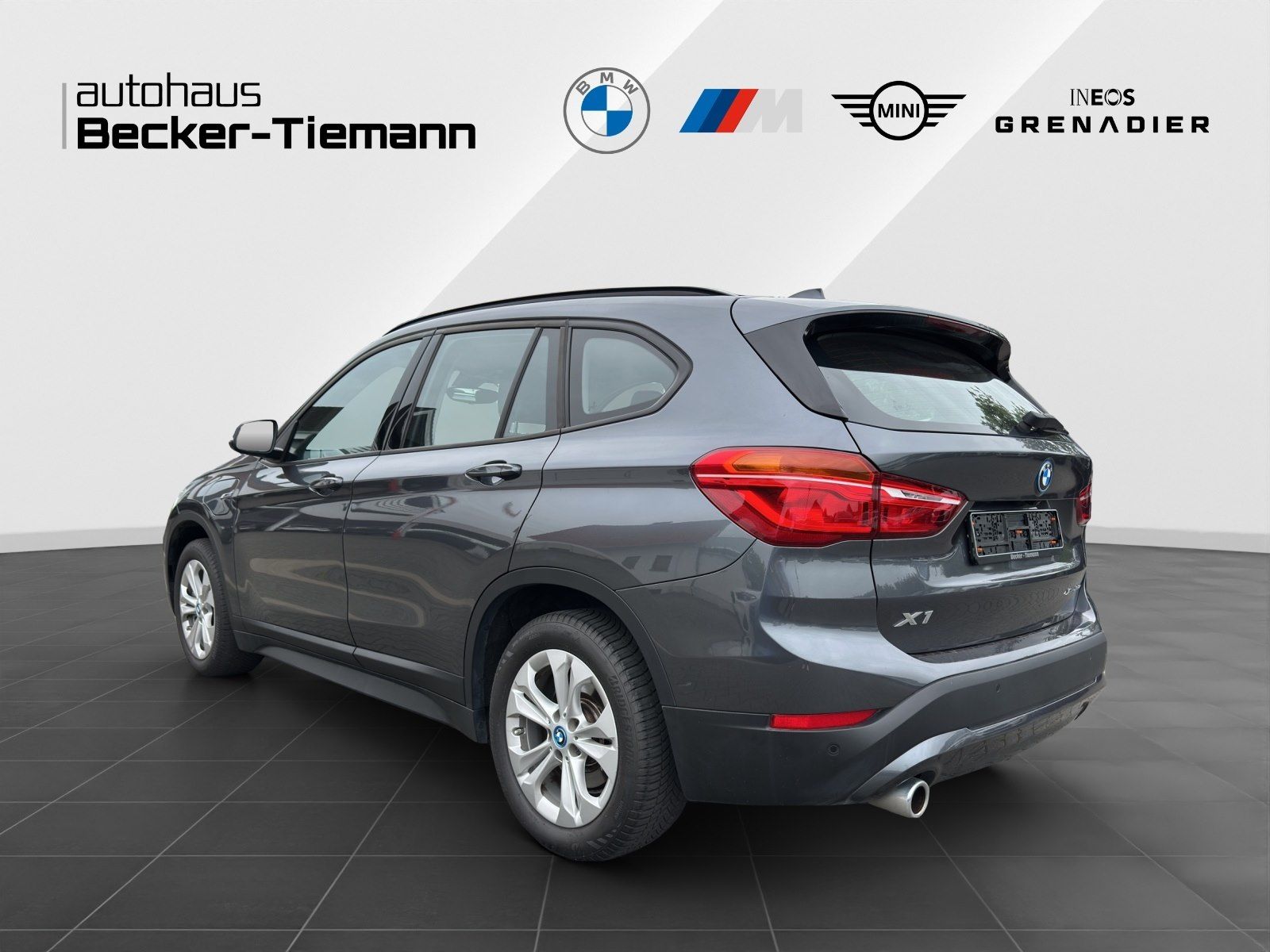 BMW X1 xDrive25e AHK PLUS - Samsaru's Car Outlet