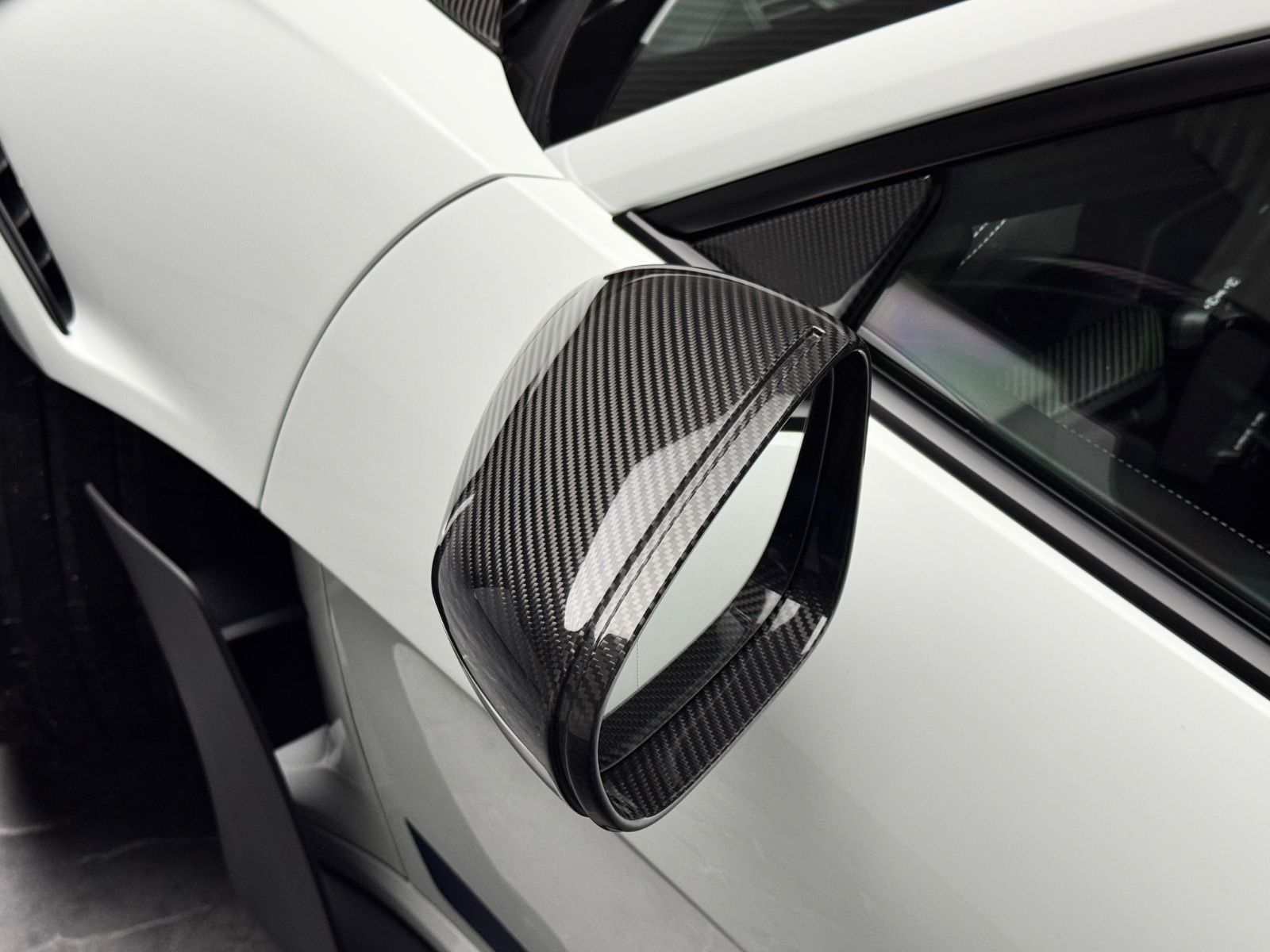 Porsche 992 GT3 RS - Samsaru's Car Outlet