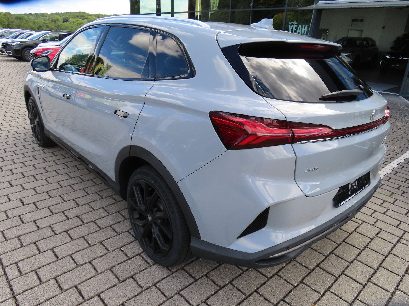 MG Marvel R Performance 4X4