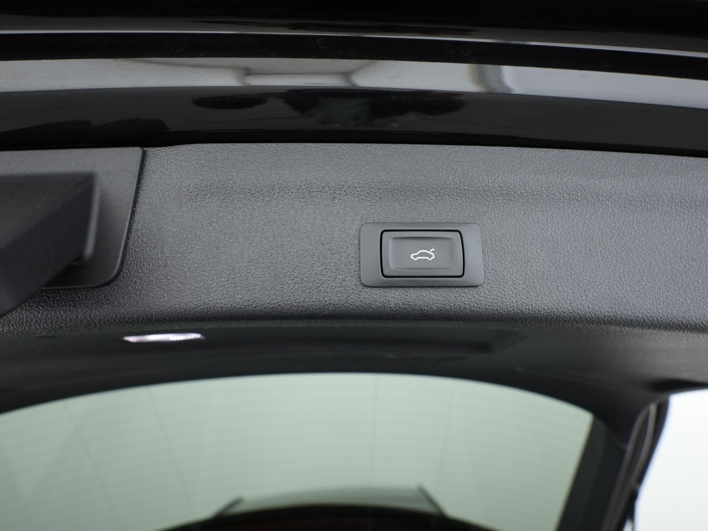 Audi A6 40 2.0 TDI Avant sport S-Line - Samsaru's Car Outlet