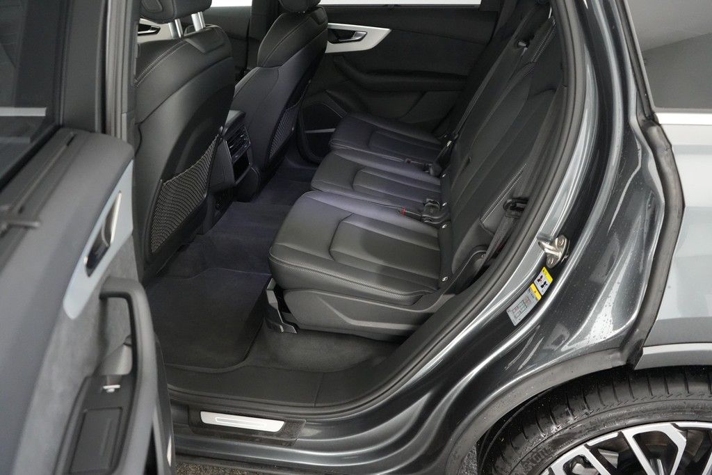 Audi Q7 55 TFSI qu. tiptronic S line Matrix B&O AHK