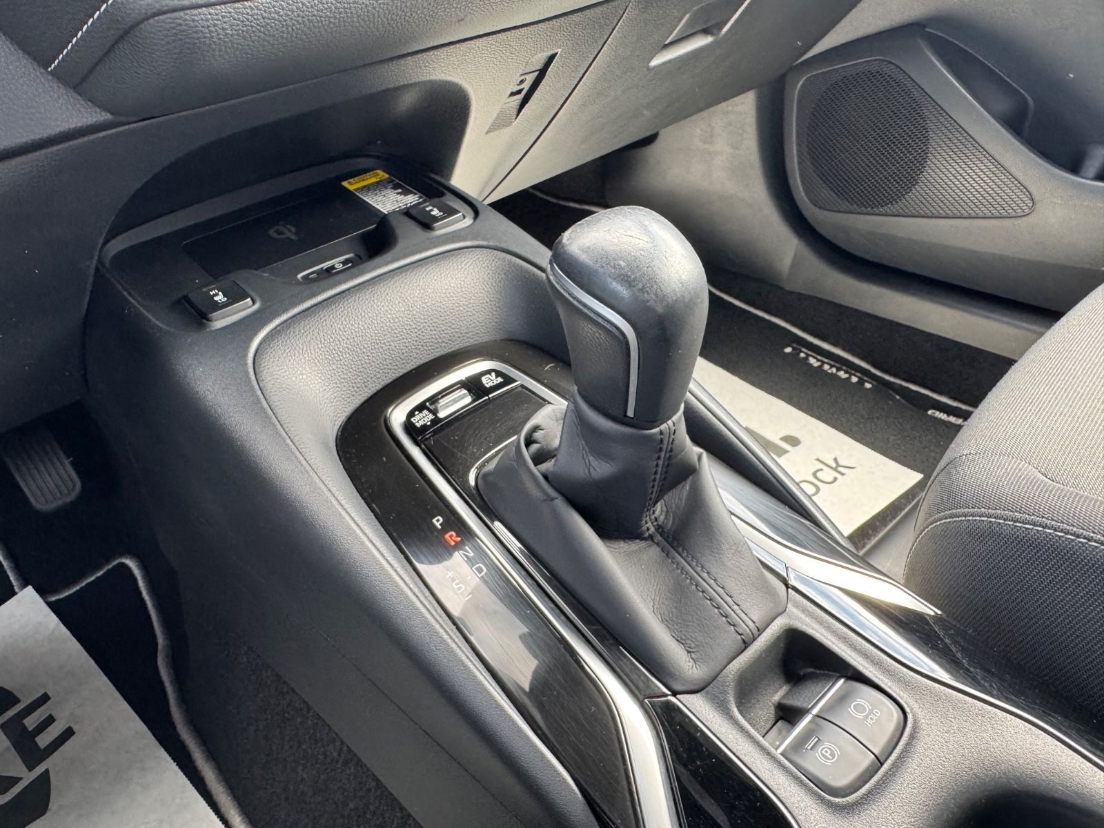 Toyota Corolla Touring Sports Hybrid Club - Samsaru's Car Outlet