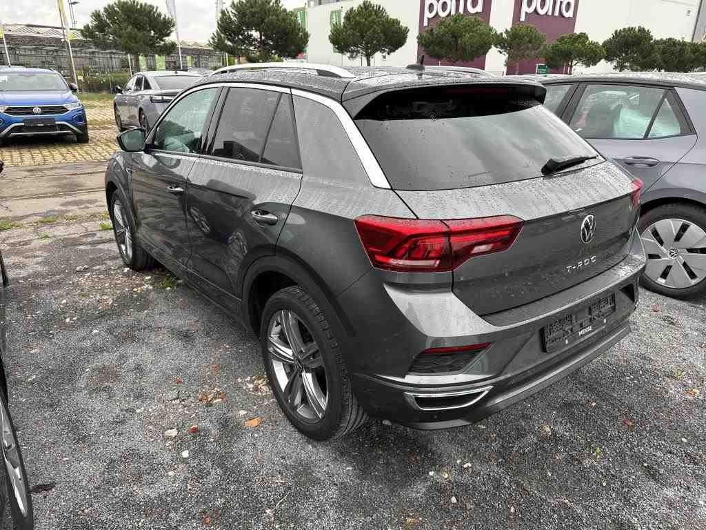 Volkswagen T-Roc 1.5 TSI DSG R-LINE - Samsaru's Car Outlet
