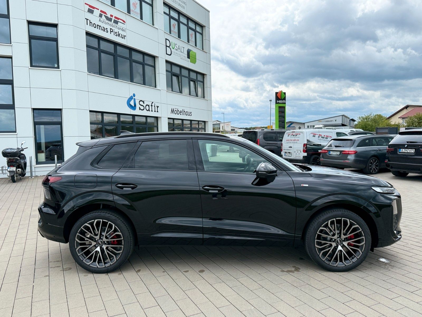 Audi Q3 TFSI S-line S tronic+AHK+PANO+SONOS+