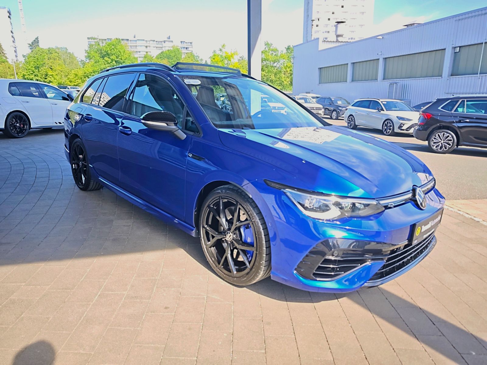 Volkswagen Golf VIII Variant R 4M PERF/19"/PANO/LEDER/H&K/u